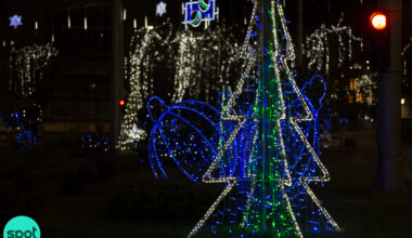 Exclusiv Primăria Capitalei revine la opulența de Crăciun. Închiriază decorațiuni de aproape 8 milioane lei, triplu față de 2024