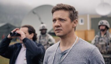 Actorul Jeremy Renner este acuzat de hărţuire sexuală de regizoarea Yi Zhou