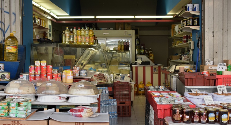 „Patronul umple duba cu produse, face o factură mică pe persoană juridică, să aibă intrare în magazin, în caz de control. Se rupe filmul pentru ANAF” - o propunere împotriva „magazinașelor mici” atrage reacții pe Grupul Antreprenorilor din România