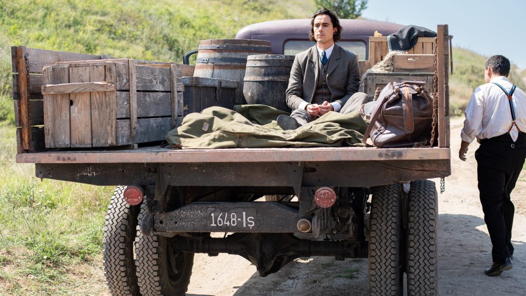 Ben Schnetzer în Cravata Galbenă/ foto: Adi Marineci/ Oblique Media