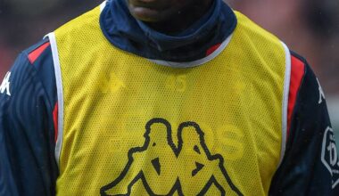 Balotelli, reacție acidă! Mesajele fostului atacant de la Genoa, după demiterea lui Patrick Vieira: „Dumnezeu vede și are grijă”