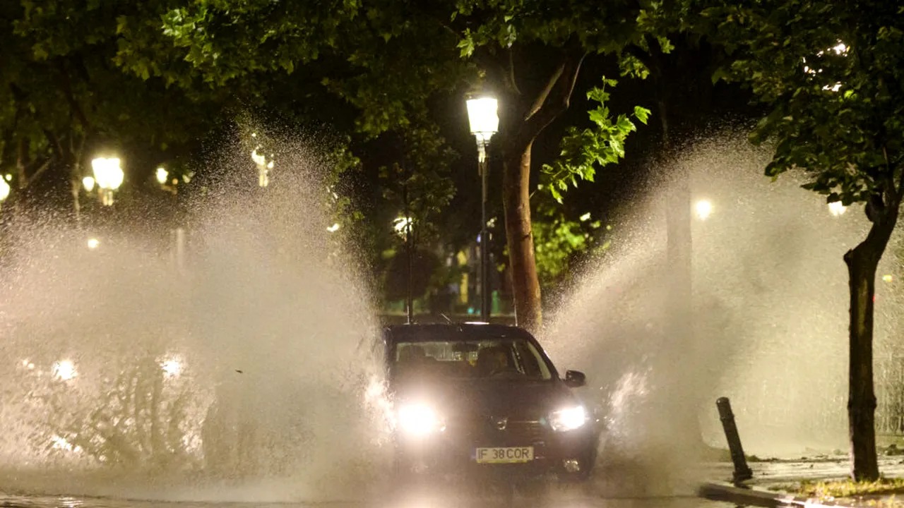 Ciclonul Adel din Mediterana ajunge în România cu ploi abundente