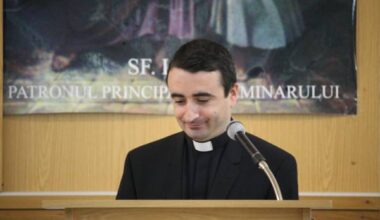 Un român a fost numit adjunct al ministrului de Externe al Vaticanului