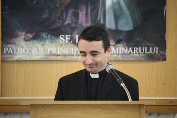 Un român a fost numit adjunct al ministrului de Externe al Vaticanului