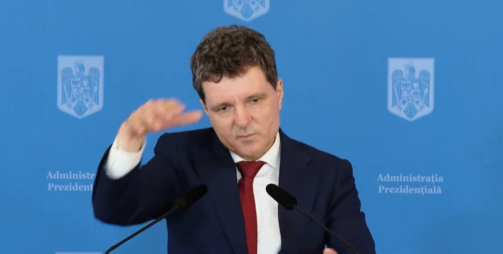 ''Adică să ni se spună dacă numai prietenii contează în ţara asta, ca să ştim şi noi un pic ce avem de făcut!''