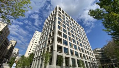 Un gigant american își închide centrul de la București și face concedieri masive. "Vom continua să deservim consumatorii din România prin intermediul afiliaților"