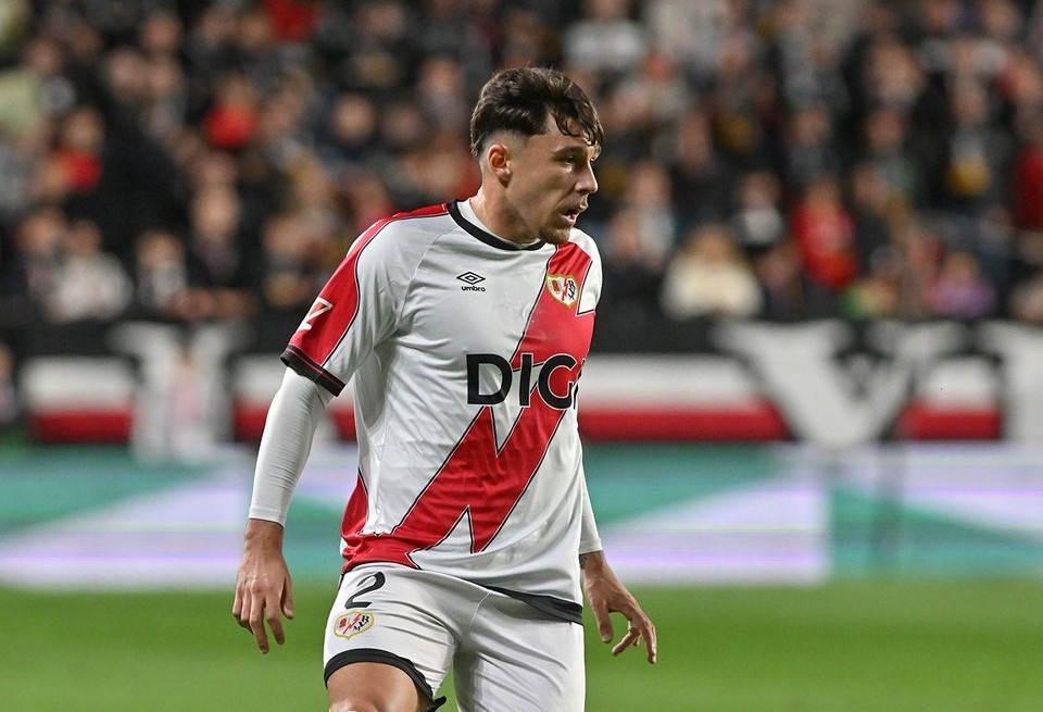 Dorit de FC Barcelona, Andrei Rațiu tocmai a semnat