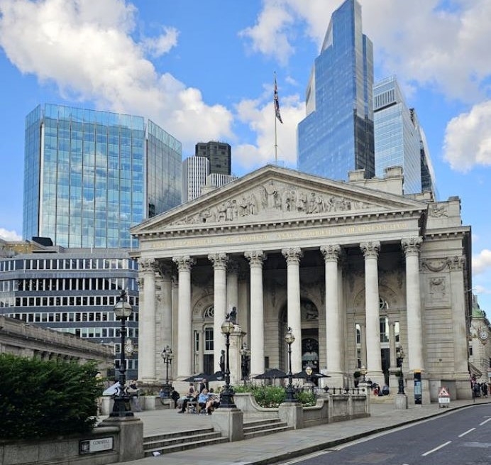 Suma maximă garantată de stat majorată mult de Banca Centrală