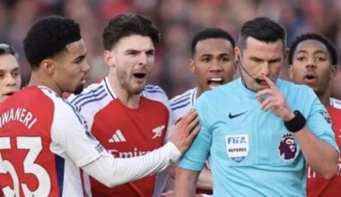 Ce se întâmplă cu arbitrul englez Michael Oliver după ce a fost ''desființat'' de Mircea Lucescu