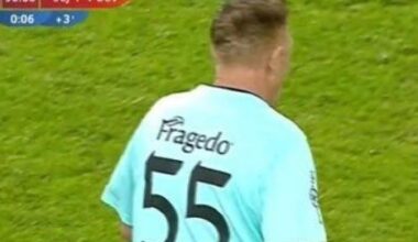 Presa străină, după apariția fotbalistului român de 61 de ani: ”De ce i s-a permis? Și a mai... - Ziare.com