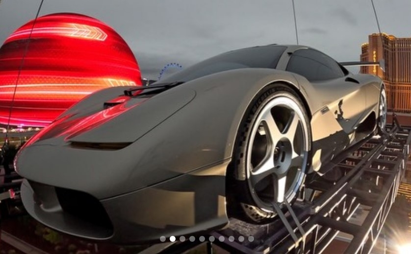 Prețul record cu care s-a vândut cea mai scumpă mașină din lume la licitație. A fost adusă cu elicopterul în fața cumpărătorilor FOTO