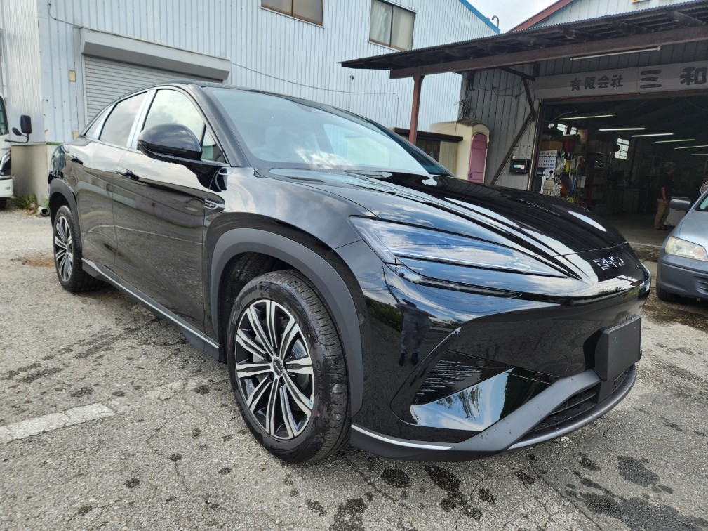 Invazia auto chineză ajunge și în România. Cota de piață la care au ajuns zecile de mărci chinezești disponibile românilor