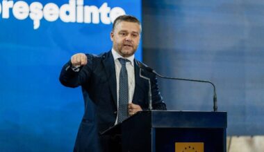 USR acuzat că a vrut să "impună un blat" pentru scoaterea din cursa pentru Capitală a lui Ciprian Ciucu. "Au vorbit cu Bolojan fără mine la masă"