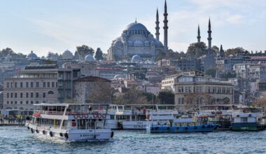 Turiști morți după ce au mâncat de la vânzători stradali, în timpul unei vacanțe în Istanbul. Printre victime, doi copii de 3 și 6 ani