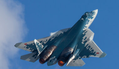 Rusia și SUA și-au prezentat pentru prima dată noile "avioane invizibile" și dotările lor. Cele două state și-au crescut considerabil bugetele pentru producția de armament