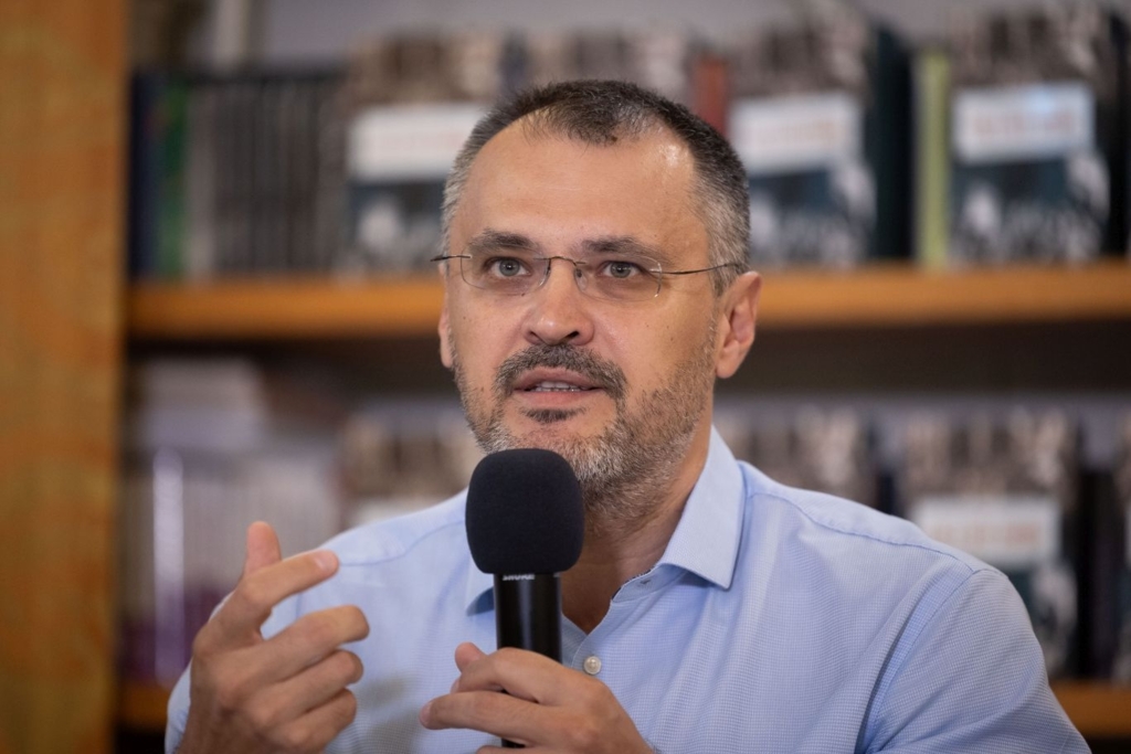 Traian Berbeceanu va primi daune pentru că a fost arestat abuziv, iar procurorul va primi pensie specială. ''CSM nu are nimic de zis despre asta''