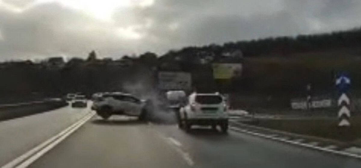 VIDEO: Momentul impactului în accidentul grav de pe DN 1 în care un bărbat din Alba și-a pierdut viața