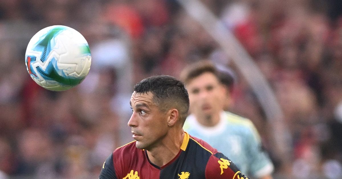 Stanciu, despărțire iminentă. „Tricolorul” ar putea părăsi Genoa în ianuarie. Niciun minut cu De Rossi