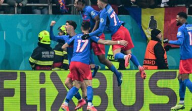 Jucătorii celor de la FCSB și bucuria marcării unui gol pe Arena Națională într-un meci de SuperLiga.
