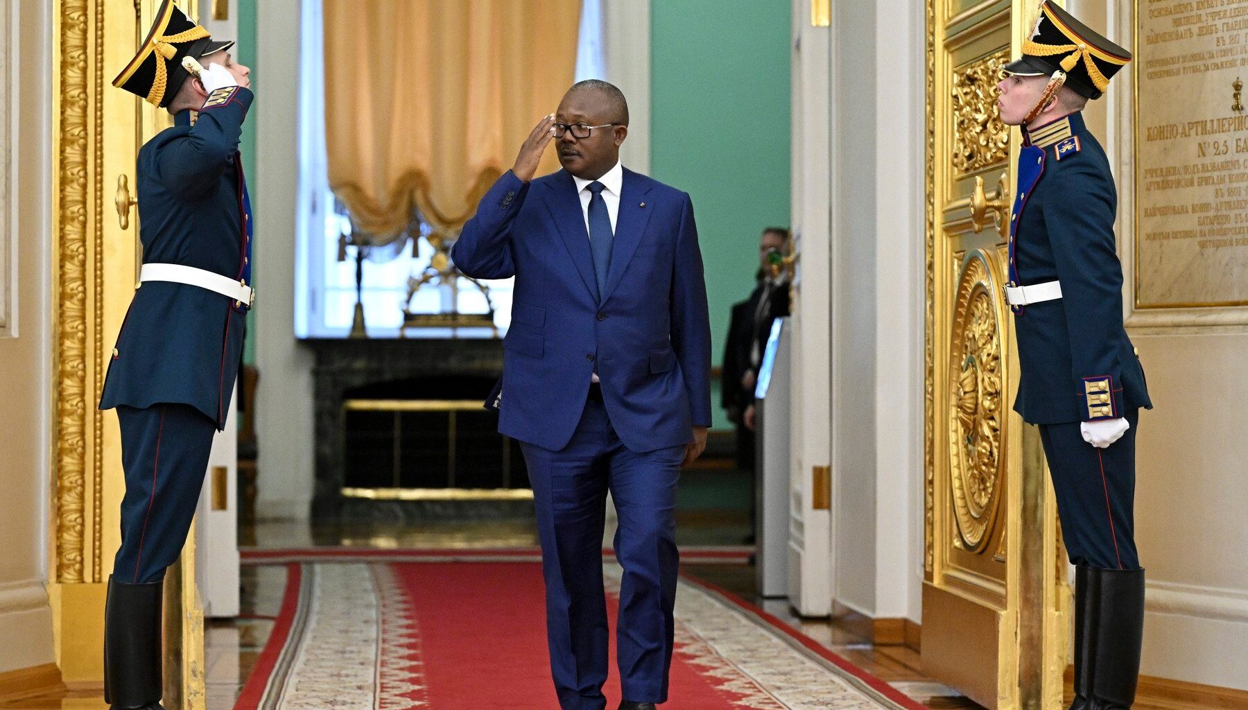 Lovitura de stat în Guineea-Bissau, președintele Embalo, destituit