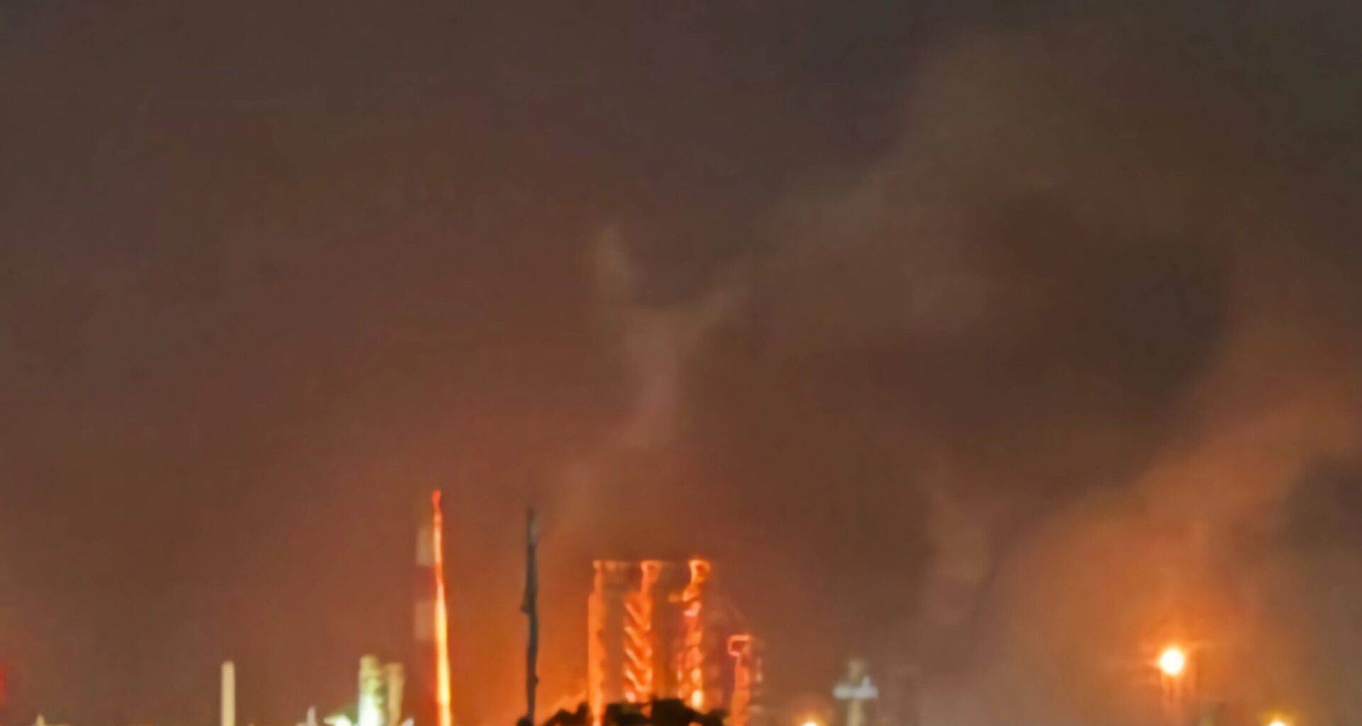 Incendiul la rafinăria Afipsky, stins după atacul cu drone, anunță autoritățile