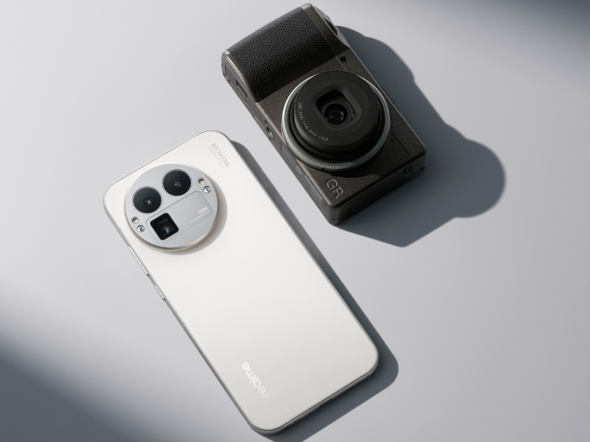 Realme GT 8 Pro la precomandă prin eMAG cu 16 GB RAM și 512 GB stocare