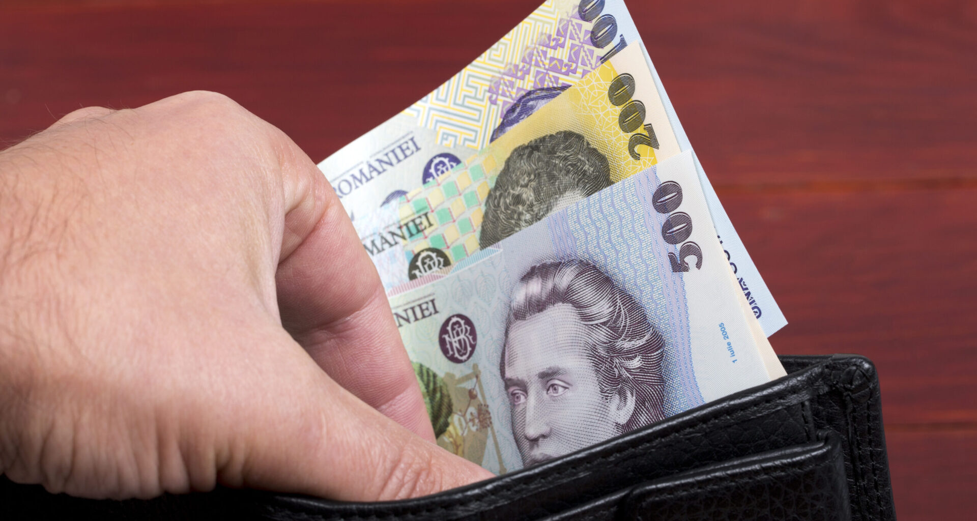 De ce sunt pensiile magistraților atât greu de modificat legislativ. Ce se află în spatele noii propuneri a Guvernului