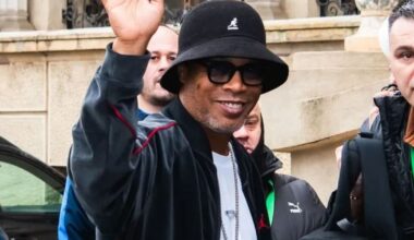 Ronaldinho joacă la Iași / Superstarul brazilian,  venit în Copou pentru un meci demonstrativ: imagini de la petrecerea dinaintea meciului + Percepe tarife uriașe!