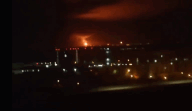 Războiul din Ucraina, ziua 1.352. Ucraina ar fi lovit rafinăria de petrol din Volgograd, Rusia / Oficial britanic: Trump îl poate aduce pe Putin la masa negocierilor