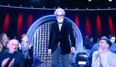 „Bagheta” Festivalului de la Sanremo, dirijorul Peppe Vessicchio, a murit la vârsta de 69 de ani