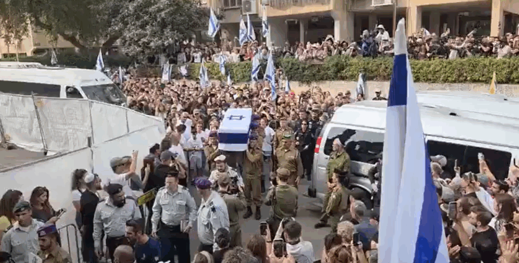 Israelul i-a spus adio eroului ținut 11 ani captiv în Gaza. Tatăl său: Am văzut declinul moral al țării odată cu abandonarea lui Hadar