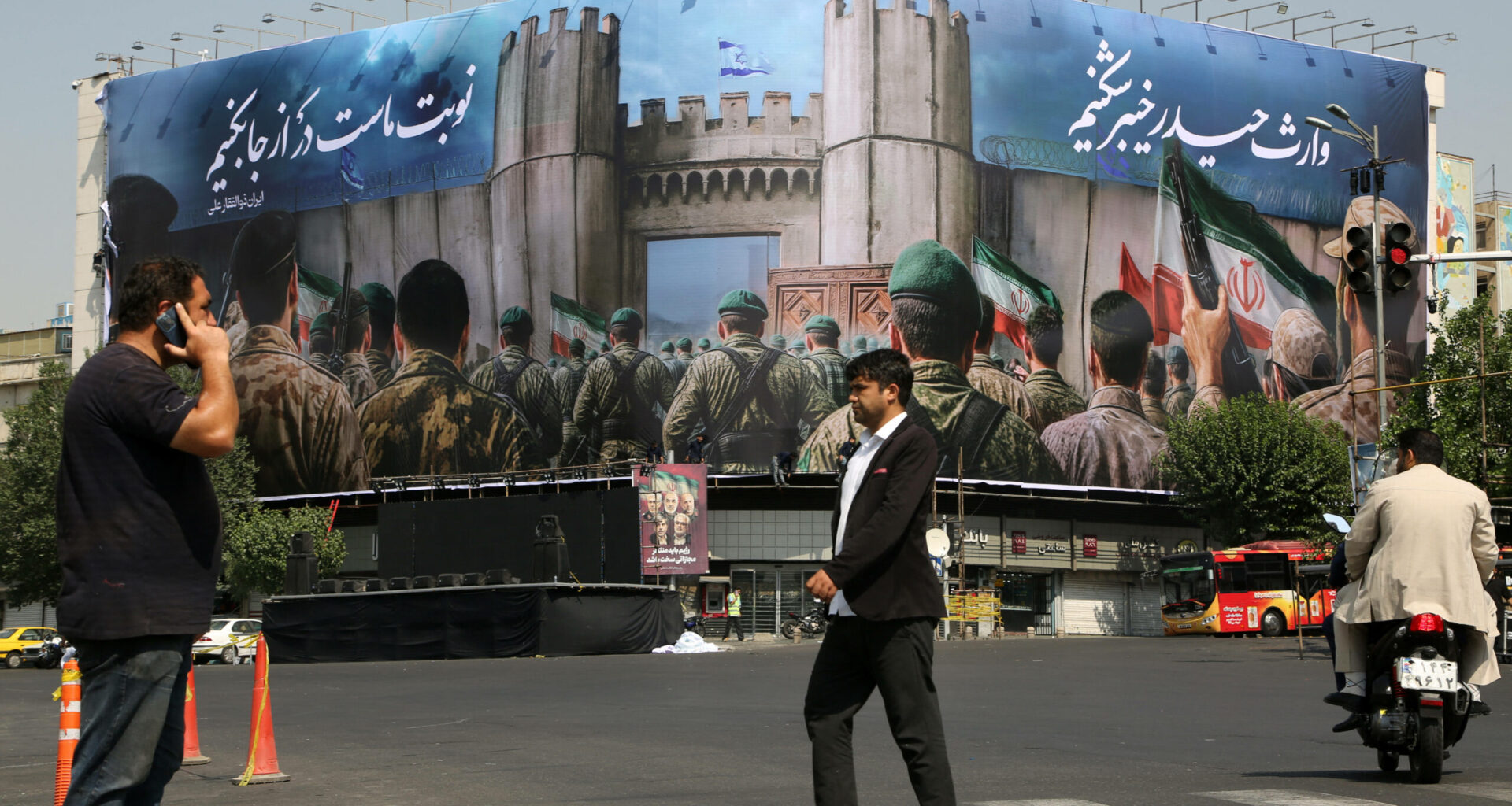 Președintele Iranului vrea mutarea capitalei de la Teheran. Iată unde ar putea fi noua capitală