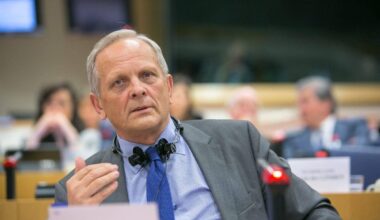 Bolojan nu poate fi jucat pe degete. Rămâne premier până în 2027. Niciun partid nu vrea să rupă coaliţia, nici PSD-ul nu îşi doreşte acest lucru