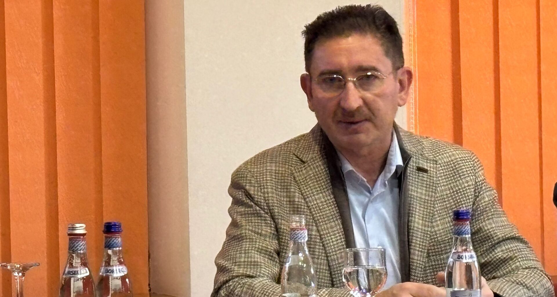 România nu a fost notificată de Lukoil cu privire la un posibil acord de vânzare a activelor. Care e procedura de avizare