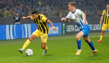 Cel mai negru COȘMAR la Atena! Universitatea Craiova A RATAT uluitor calificarea, în prelungiri cu AEK, după ce a condus cu 2-0!