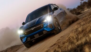 Ford suferă pierderi de 19,5 miliarde de dolari după ce a anunțat retragerea planurilor pentru vehicule electrice