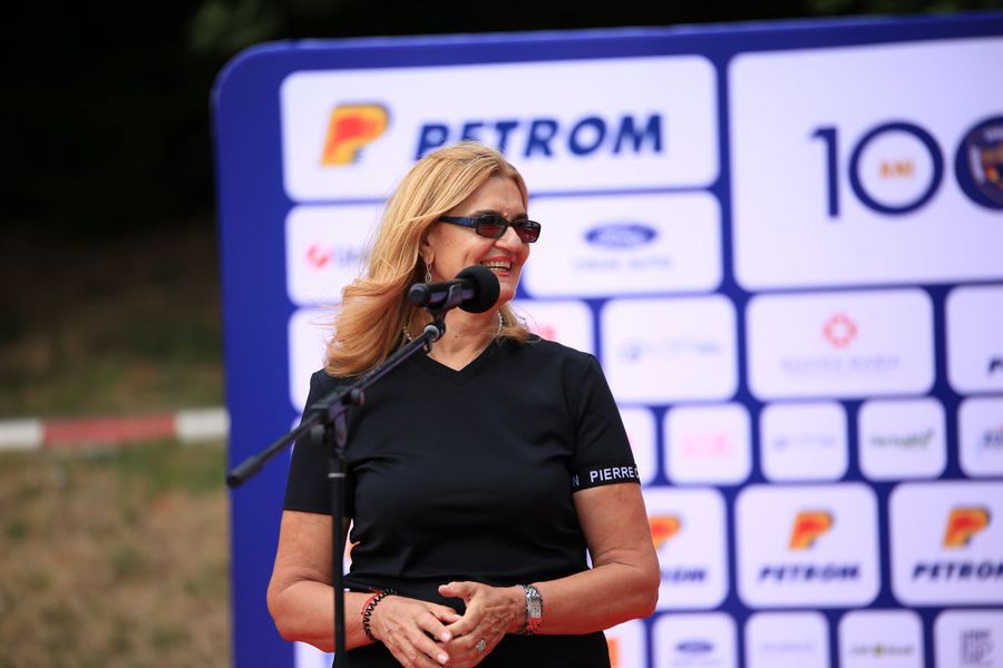 Dați, bă, banii ăia înapoi!