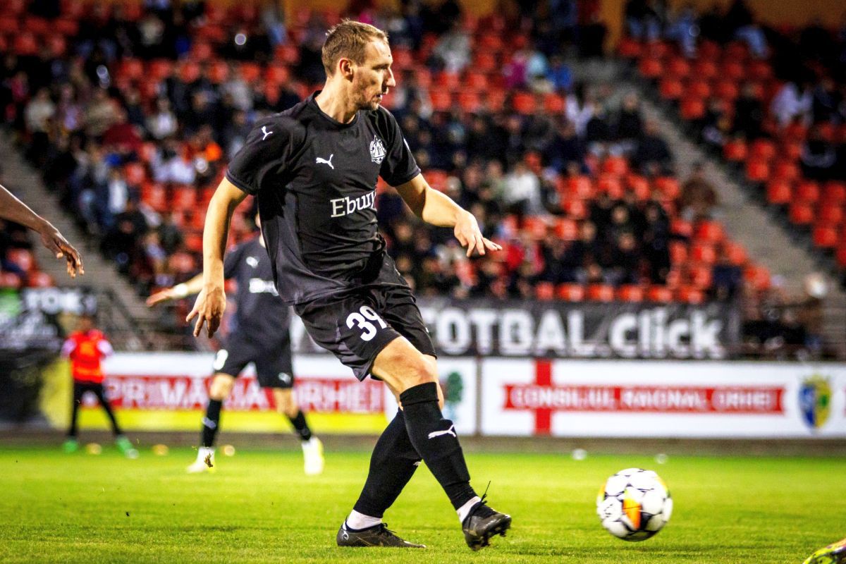 „Am ales așa și pentru că este aproape de casă”