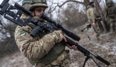 Serviciul rus de Informații Externe acuză Franța că s-ar pregăti să intervină direct în războiul din Ucraina, inclusiv prin companii militare private