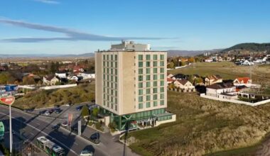 Un mare hotel din Brașov, scos la vânzare pentru 6 milioane de euro