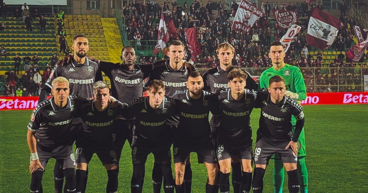 Liderul Superligii s-a prăbușit în Cupa României la fotbal. Un suporter pătimaș al Rapidului a trecut la jigniri