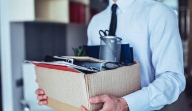 Concedieri masive în trei fabrici din România