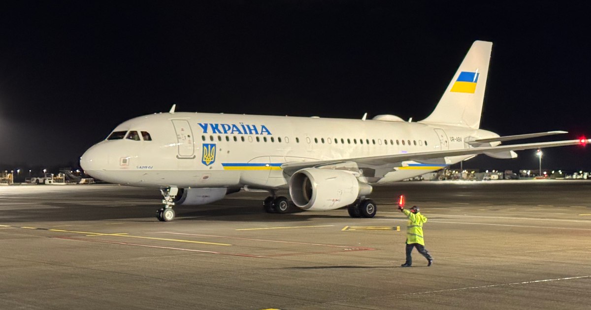 Avionul lui Zelenski, vizat de drone în apropiere de Dublin. Autoritățile irlandeze investighează o breșă gravă de securitate