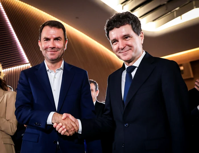 Nicușor Dan şi Cătălin Drulă, la evenimentul de lansare a candidatului USR. FOTO: USR
