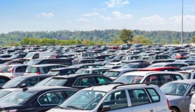 Propunerea de a impune controale tehnice anuale pentru maşinile mai vechi de 10 ani, respinsă