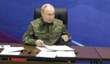 Putin semnează un decret prin care cheamă rezerviștii la antrenamente