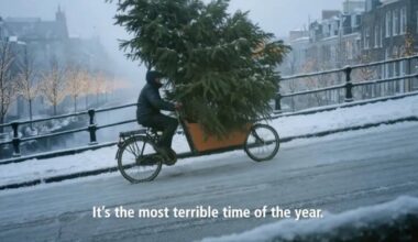 McDonald's retrage reclama de Crăciun „înfiorătoare” realizată cu Inteligența Artificială după reacțiile negative ale telespectatorilor: „La fel de reală ca hamburgerii lor”