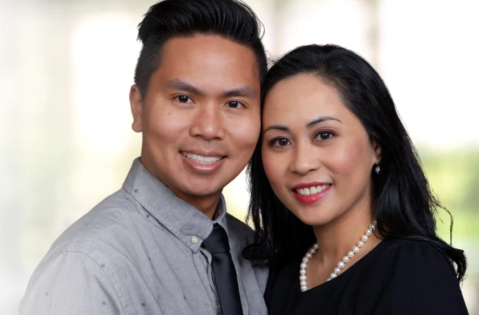 Cei doi soți își învață copiii de mici concepte de educație financiară. FOTO: parentportfolio.com