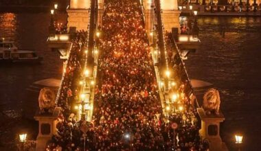 Se cere demisia lui Viktor Orban în stradă. Protest cu miii de oameni în Budapesta după abuzurile comise într-un centru de detenție pentru minori