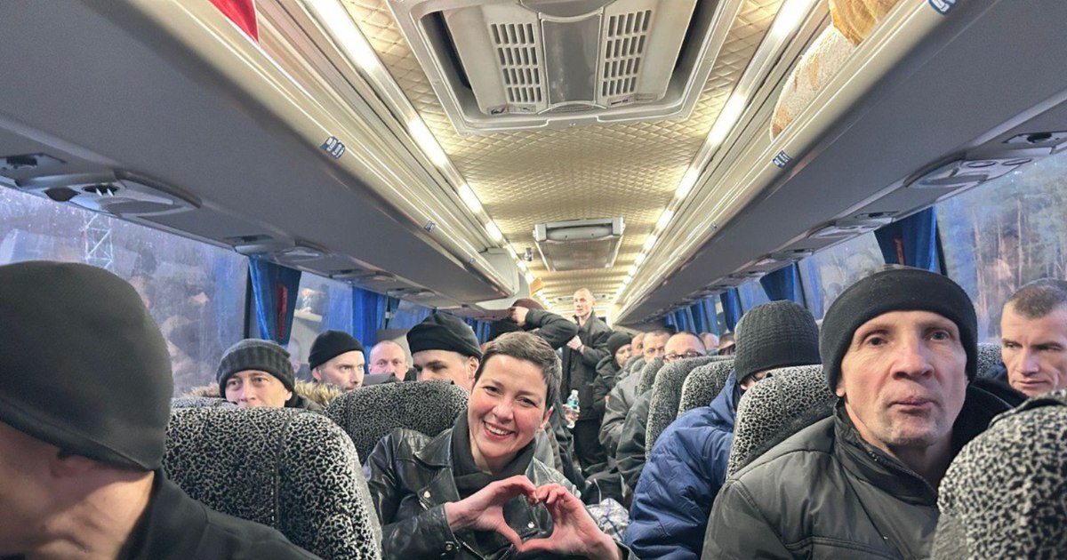 Belarus a eliberat 123 de deținuți după ridicarea sancțiunilor americane, printre care și un laureat al Premiului Nobel